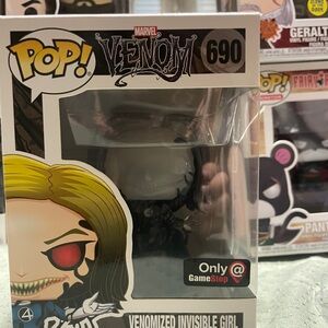Funko Venomized Invisible Girl Pop! Figure - Black and White